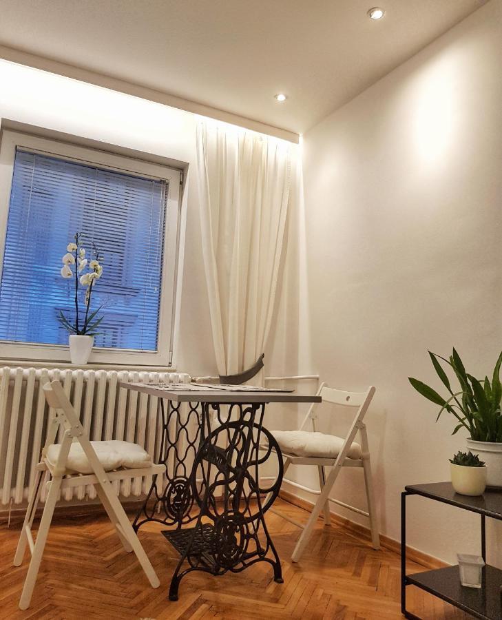 Uma- Urban Mini Apartment Üsküp Dış mekan fotoğraf
